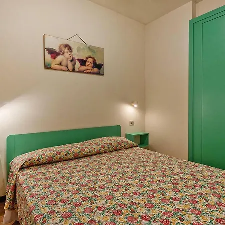 Holiday Villaggio Le Tre Isole San Feliciano Sul Trasimeno Peg011002 Cya דירה