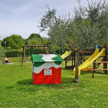 Holiday Villaggio Le Tre Isole San Feliciano Sul Trasimeno Peg011002 Cya דירה *